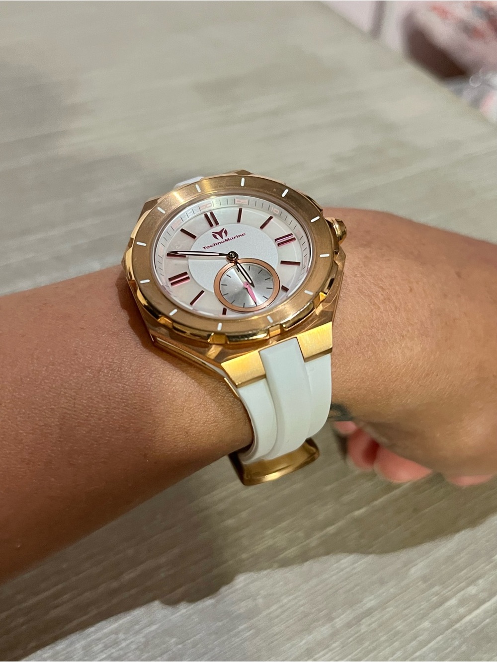 Technomarine Cruise Sea Lady - Women's Rose Gold & White Sport Watch